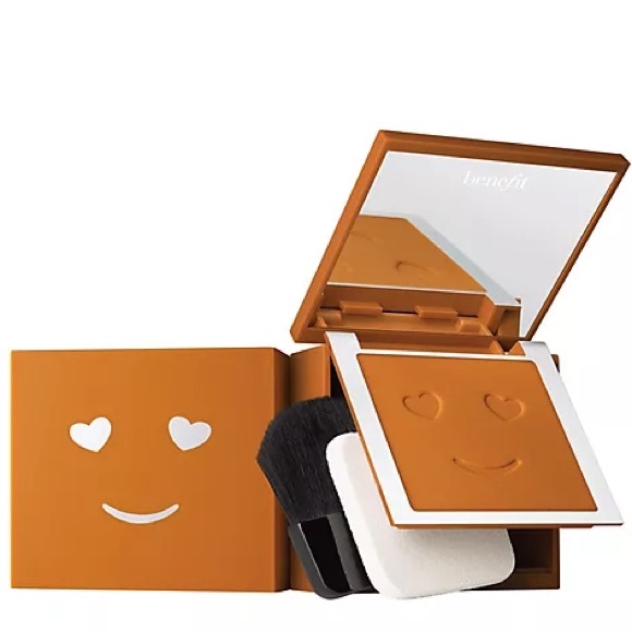 Benefit Hello Happy Velvet Powder Foundation 11 - Picture 4 of 4